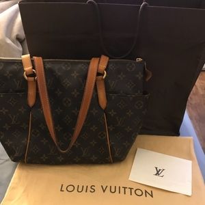 Louis Vuitton Totally PM
